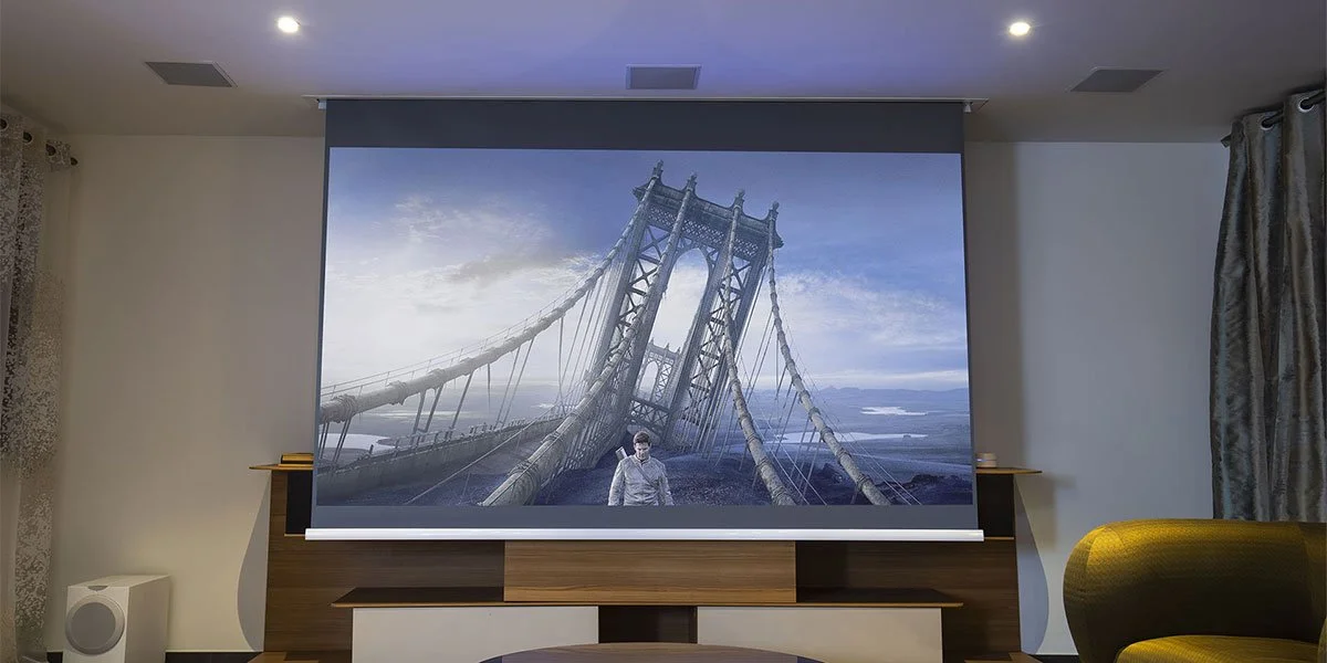 L’installation Home Cinema dans le salon de Driss
