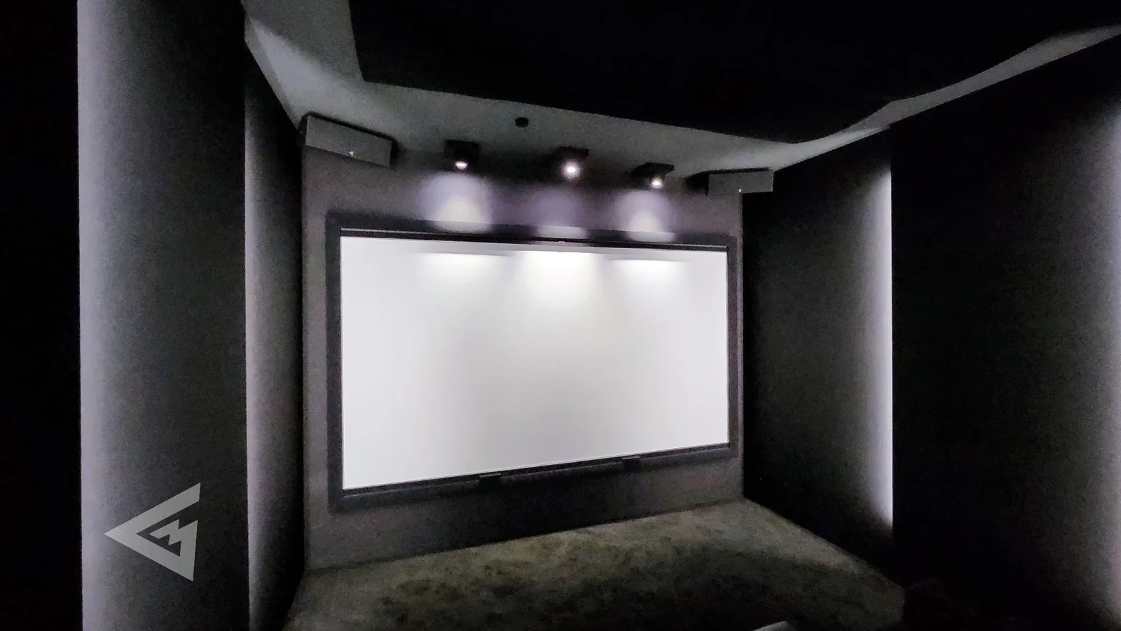 Installation cinéma privé MagTheatron - projet Wurster Coast